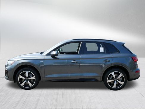 Used 2023 Audi Q5 2.0T Premium Plus w/ Premium Plus Package AWD/4WD image 4