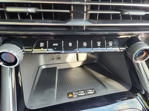 New 2026 Chevrolet Traverse LT w/ Driver Confidence Package image 22