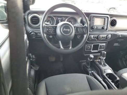 Used 2018 Jeep Wrangler Unlimited Sport AWD/4WD image 11