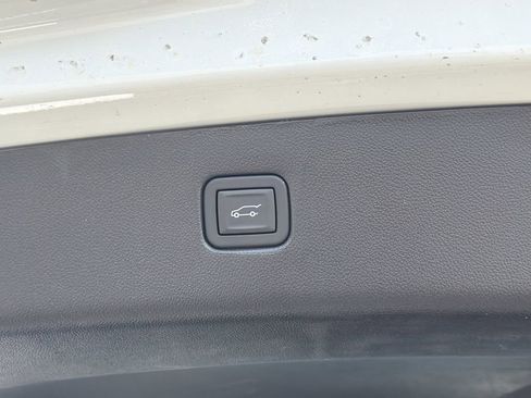 New 2026 Chevrolet Blazer LT w/ Convenience Package FWD image 19