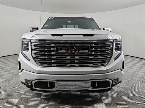 Used 2024 GMC Sierra 1500 Denali image 2