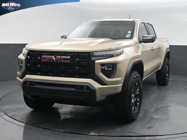 Used 2024 GMC Canyon Elevation w/ Convenience Package AWD/4WD image 3