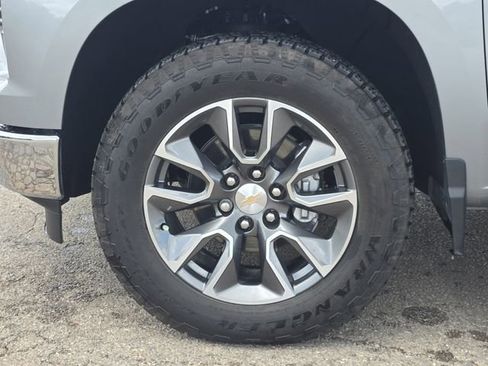 Used 2025 Chevrolet Silverado 1500 LT w/ Texas Edition Plus AWD/4WD image 14