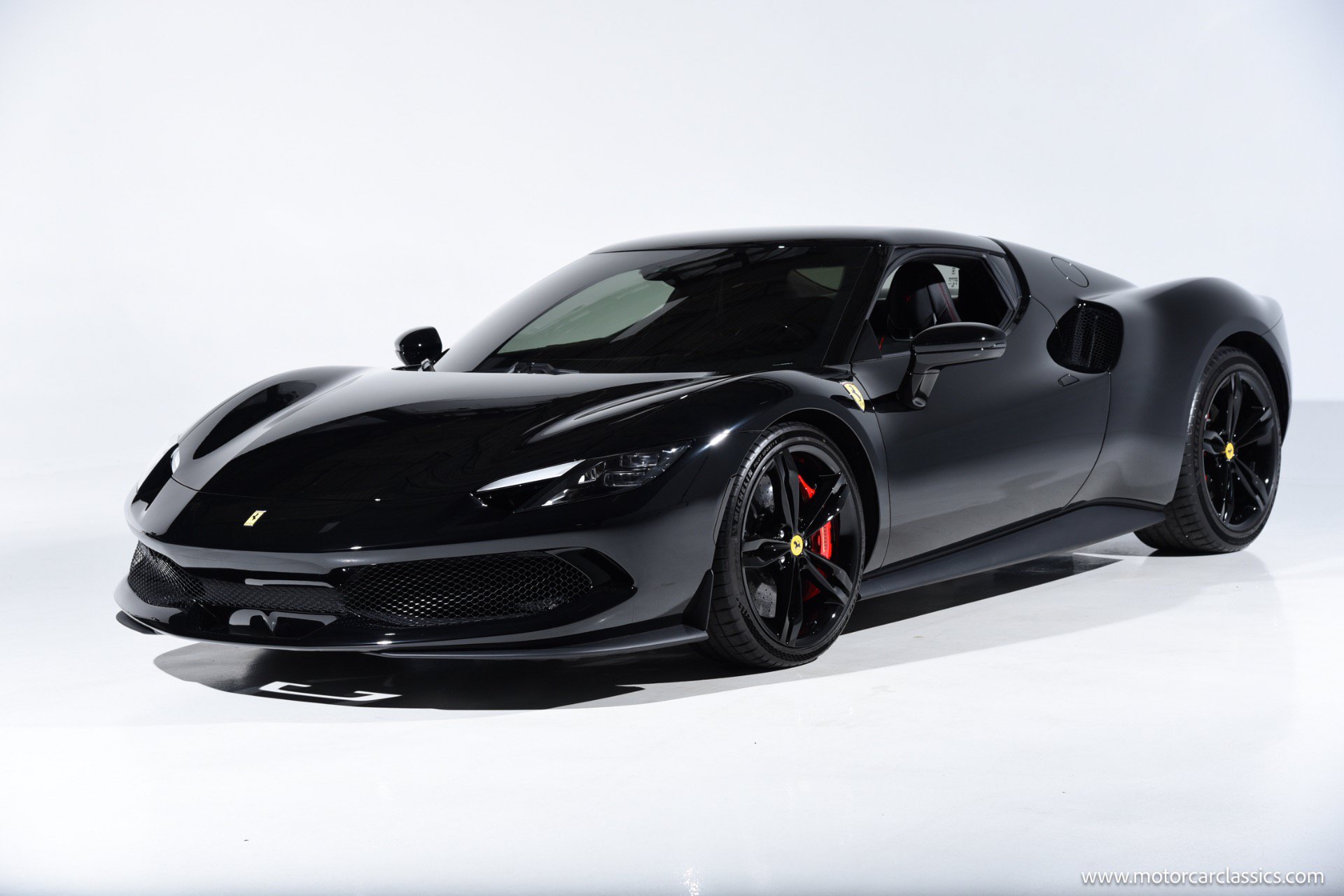 Used 2023 Ferrari 296 GTB RWD image 3