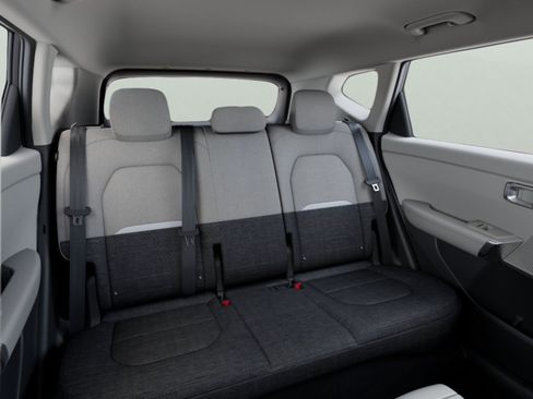 New 2027 Kia Seltos LX FWD image 12