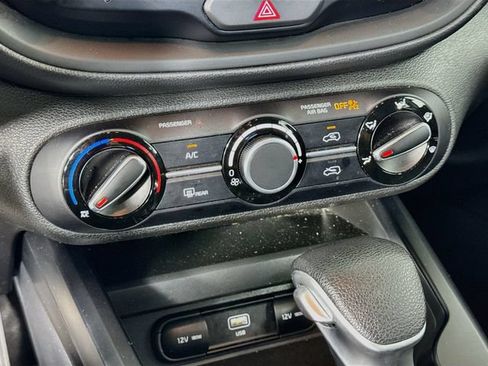 Used 2024 Kia Soul LX w/ Option Group 015 FWD image 16