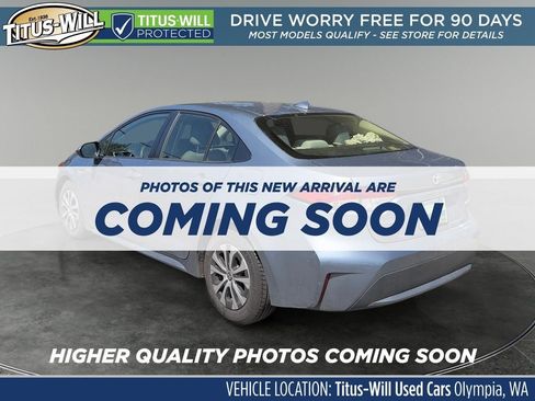 Used 2021 Toyota Corolla LE FWD image 3