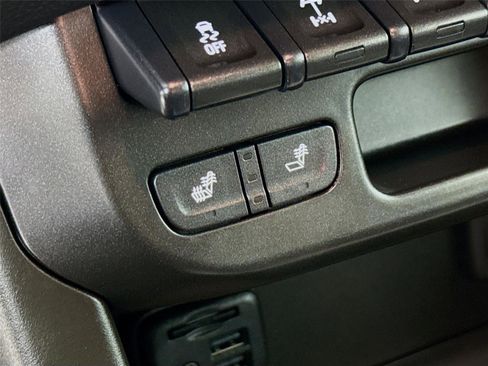 Used 2020 Chevrolet Colorado ZR2 image 20