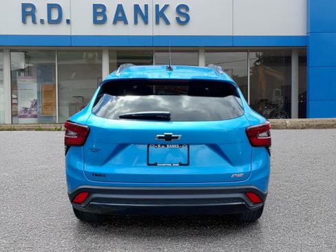 Used 2025 Chevrolet Trax RS w/ Driver Confidence Package FWD image 4