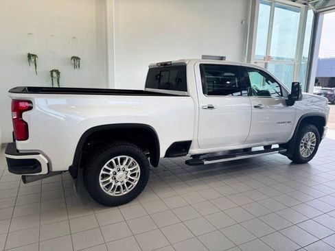 Certified 2022 Chevrolet Silverado 3500 High Country AWD/4WD image 35
