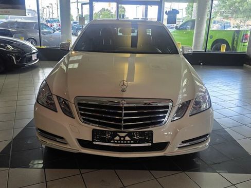 Used 2012 Mercedes-Benz E 350 4MATIC Sedan image 3