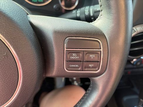 Used 2013 Jeep Wrangler Unlimited Sport AWD/4WD image 11