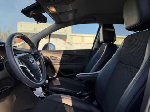 Certified 2022 Buick Encore Preferred w/ Safety Package image 11