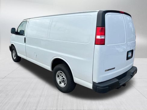 Used 2021 Chevrolet Express 2500 w/ Safety Package RWD image 8