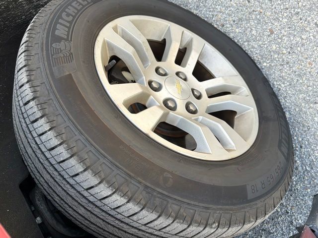 Used 2019 Chevrolet Suburban LT AWD/4WD image 6
