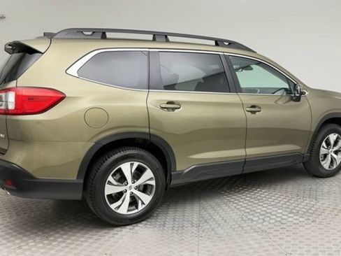 Used 2023 Subaru Ascent Premium w/ Convenience Package AWD/4WD image 2