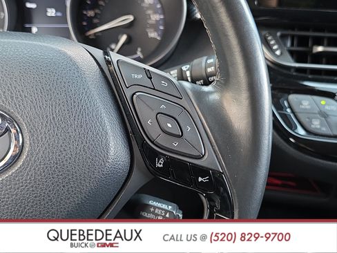 Used 2019 Toyota C-HR XLE FWD image 13