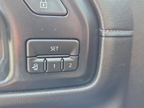 Used 2020 GMC Sierra 1500 SLT w/ SLT Premium Plus Package AWD/4WD image 29