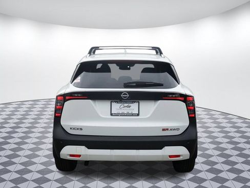 Used 2025 Nissan Kicks SR AWD/4WD image 6