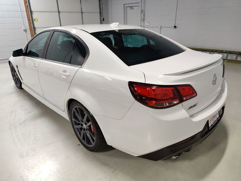 Used 2015 Chevrolet SS RWD image 21