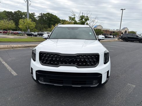 Used 2025 Kia Telluride SX X-Line AWD/4WD image 2