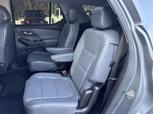 Used 2019 Chevrolet Traverse LT w/ LT Premium Package image 12