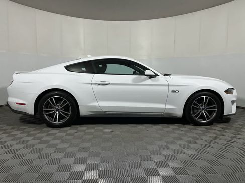 Used 2023 Ford Mustang GT RWD image 9