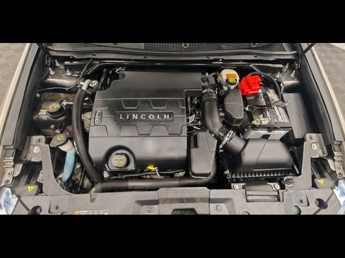 Used 2016 Lincoln MKS AWD w/ Equipment Group 101A image 55