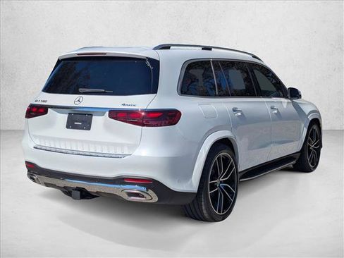 New 2026 Mercedes-Benz GLS 580 4MATIC image 2