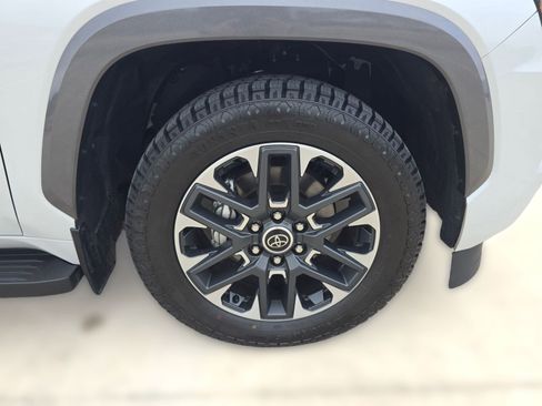 Used 2024 Toyota Sequoia Limited image 10