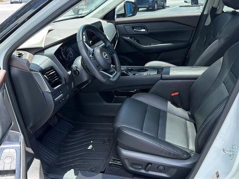 Used 2023 Nissan Rogue SL w/ SL Premium Package FWD image 10