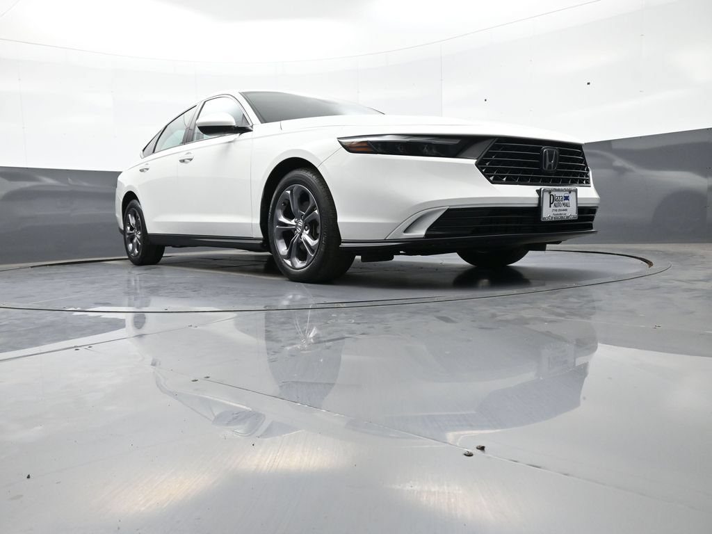Certified 2023 Honda Accord EX image 27
