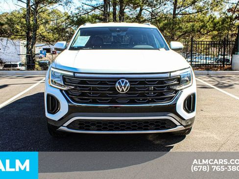 Used 2024 Volkswagen Atlas Cross Sport SE image 7