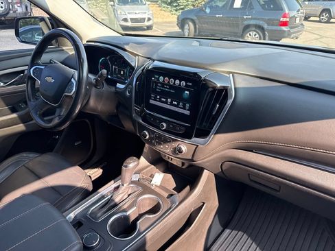 Used 2019 Chevrolet Traverse LT w/ LT Premium Package FWD image 19