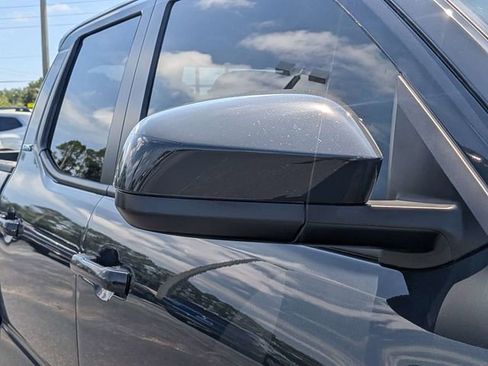 Used 2025 Toyota Tacoma SR5 AWD/4WD image 10