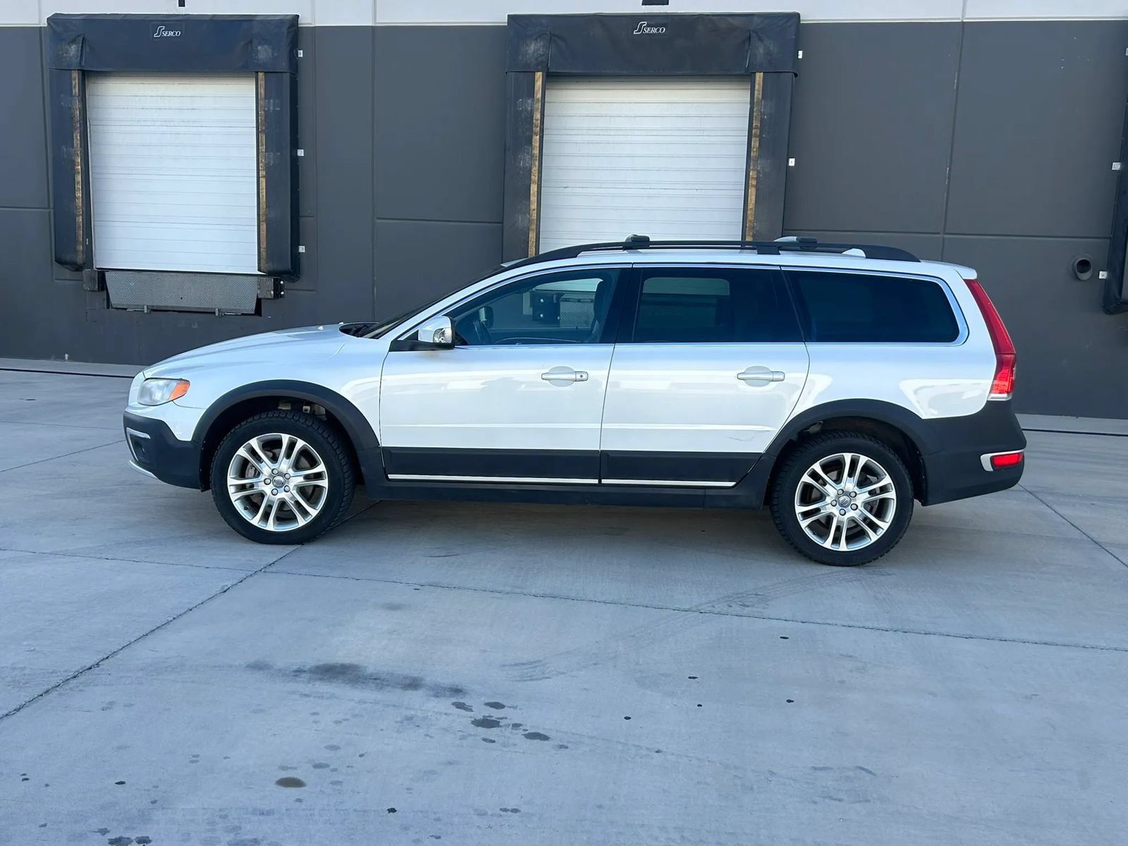 Used 2016 Volvo XC70 T5 Premier AWD/4WD image 2