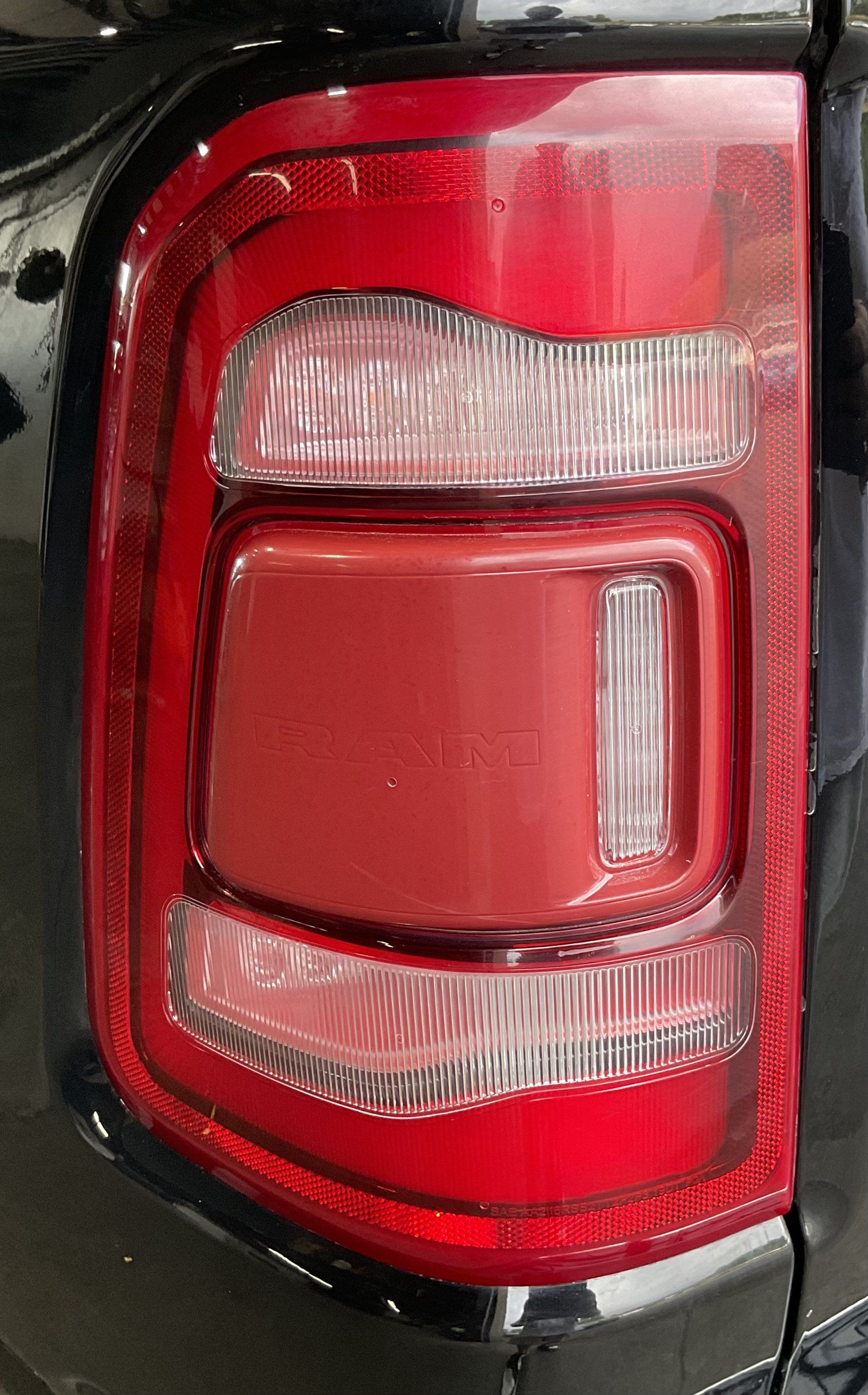 Used 2023 RAM 1500 Laramie AWD/4WD image 11