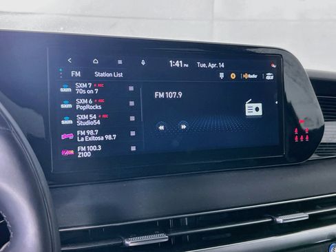 Used 2023 Hyundai Palisade Calligraphy w/ Winter Package image 15