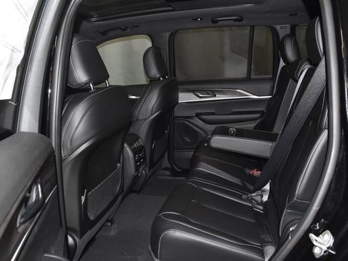 New 2025 Jeep Grand Cherokee Limited w/ Trailer Tow Package image 28