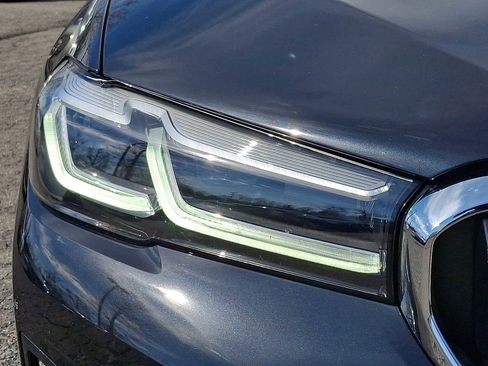 Certified 2023 BMW 530i xDrive w/ Premium Package image 9