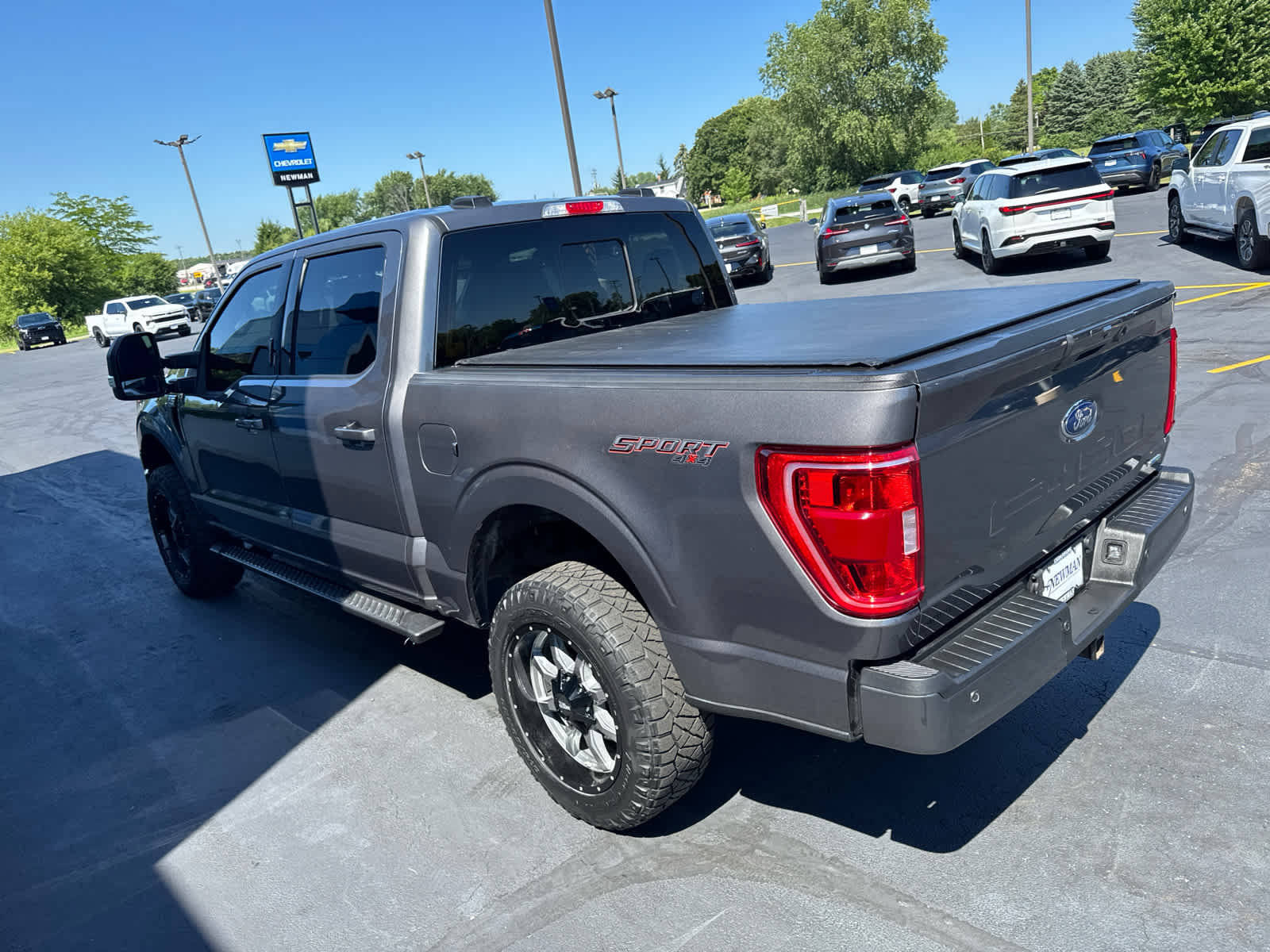 Used 2022 Ford F150 XLT w/ Equipment Group 302A High AWD/4WD image 9