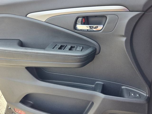 Used 2018 Honda Pilot EX-L image 32