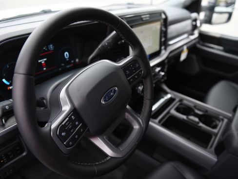 New 2026 Ford F250 Lariat w/ Lariat Premium Package image 23