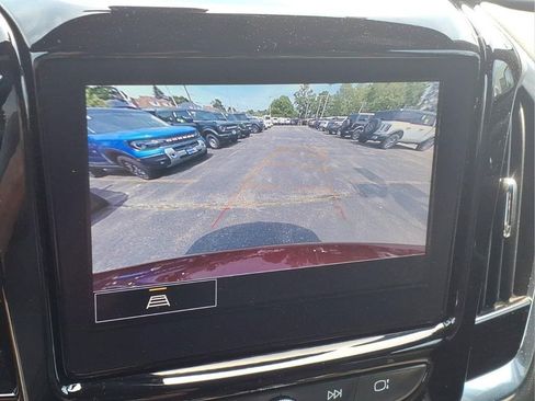 Used 2023 Chevrolet Traverse LT w/ LPO, Floor Liner Package AWD/4WD image 21