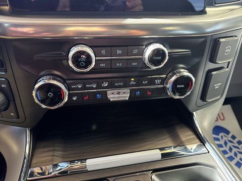 Used 2024 Ford F150 Lariat w/ FX4 Off-Road Package image 25