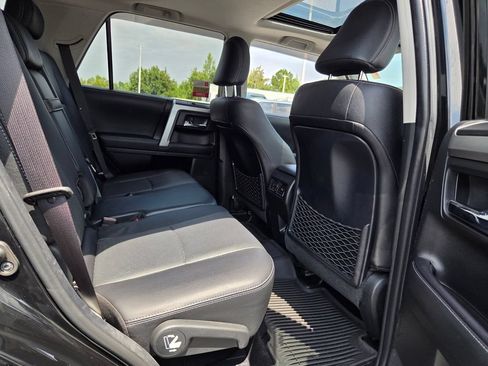 Used 2022 Toyota 4Runner Limited AWD/4WD image 16