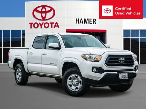 Certified 2020 Toyota Tacoma SR5 RWD image 1
