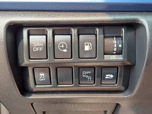 Used 2021 Subaru Crosstrek Hybrid w/ Moonroof Package w/Navigation AWD/4WD image 13