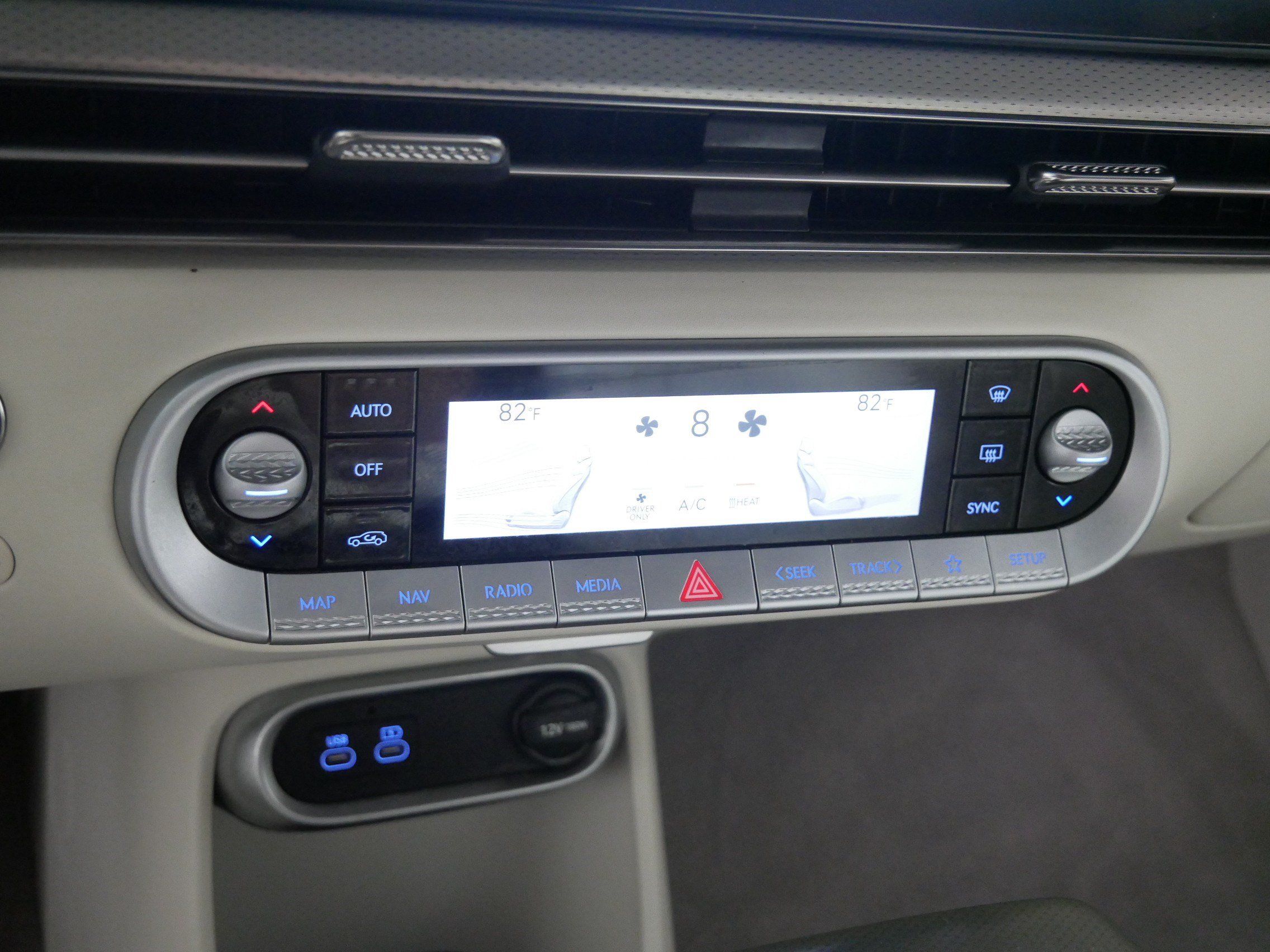 Certified 2023 Genesis GV60 Advanced AWD/4WD image 23