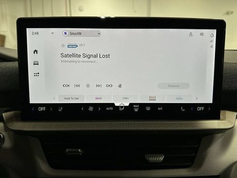 Used 2026 Ford Explorer Active w/ Active Comfort Package AWD/4WD image 16